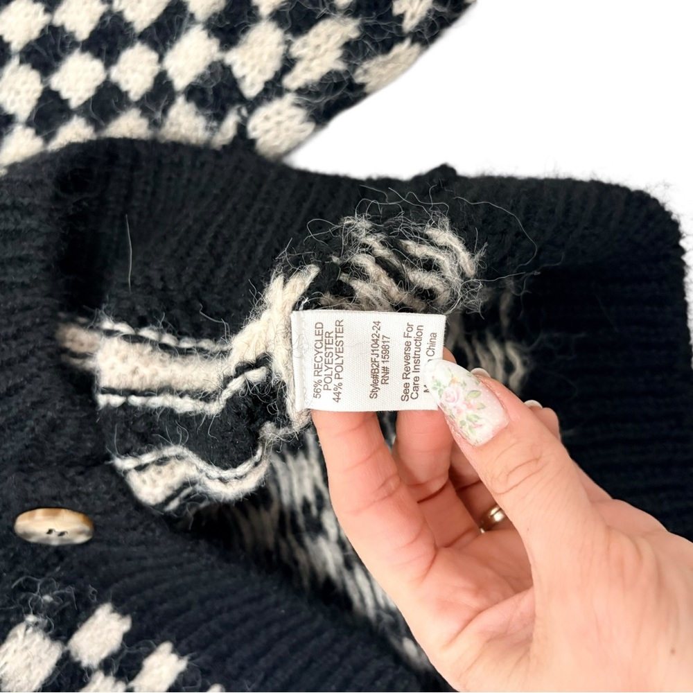 Altar'd State Claudia Checkered Cardigan at Mall of America size Large - Picture 8 of 10